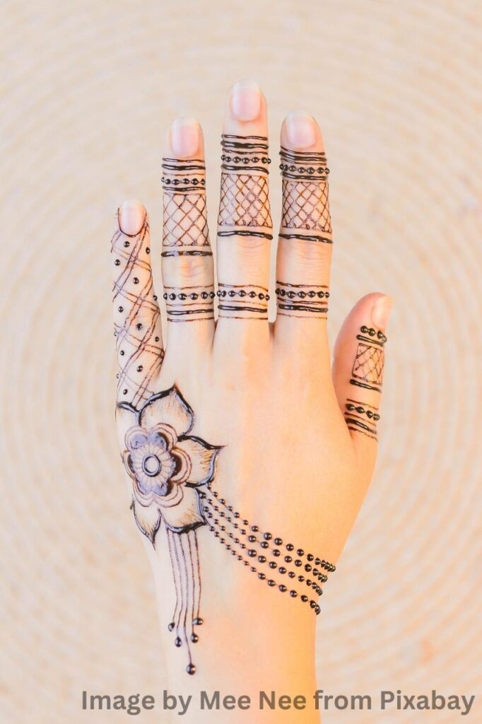 Mehandi designs for hands.
